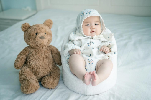 湘西宝宝吃不饱母乳的症状